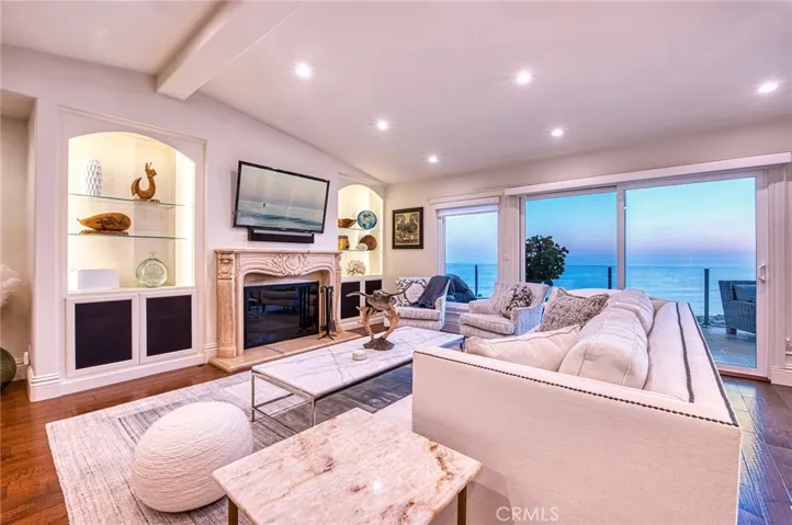 1155 Katella Street, Laguna Beach, California 92651