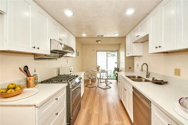4838 Elrovia Avenue E, El Monte, California 91732