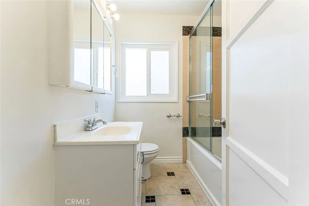 10347 Newhome Avenue, Sunland, California 91040 home-pic-14