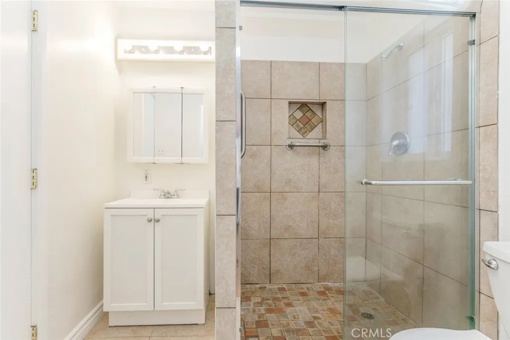 10347 Newhome Avenue, Sunland, California 91040 home-pic-12