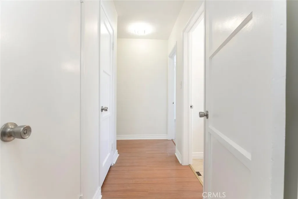 10347 Newhome Avenue, Sunland, California 91040 home-pic-13