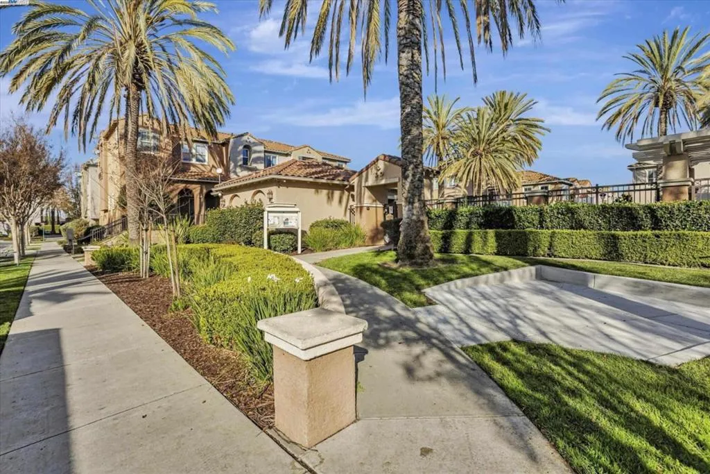 1901 Garzoni Place, Santa Clara, California 95054 home-pic-39