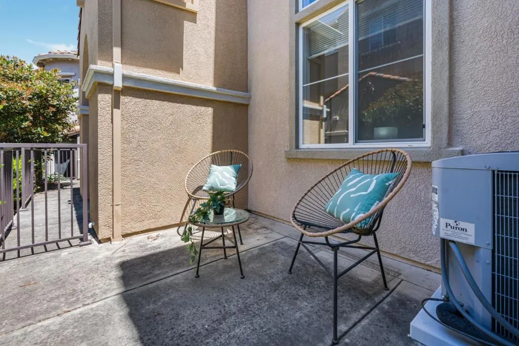 1901 Garzoni Place, Santa Clara, California 95054 home-pic-38