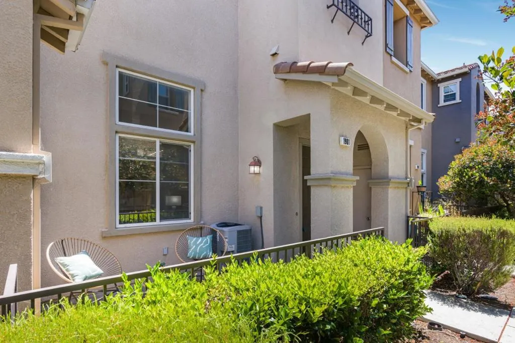 1901 Garzoni Place, Santa Clara, California 95054 home-pic-36