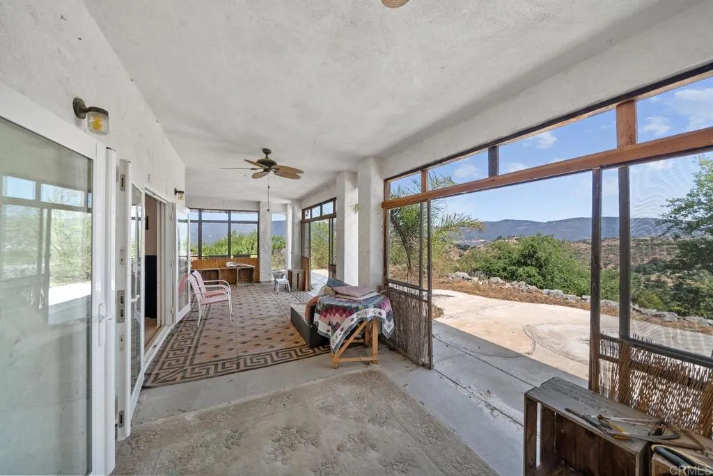 2620 Mar Vinga, Fallbrook, California 92028 home-pic-34