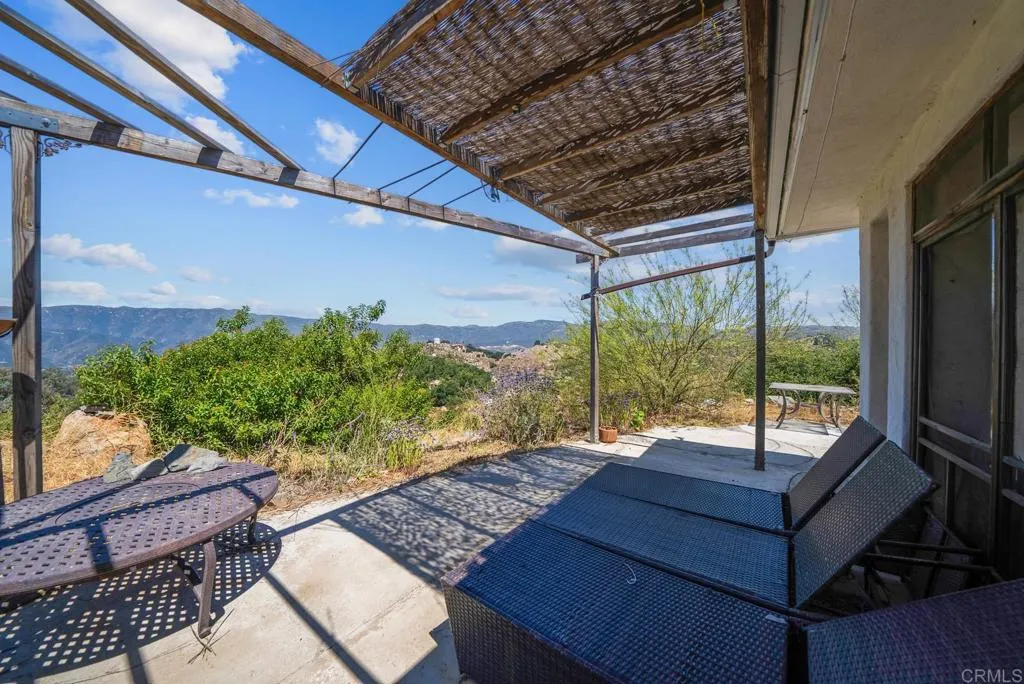 2620 Mar Vinga, Fallbrook, California 92028 home-pic-47