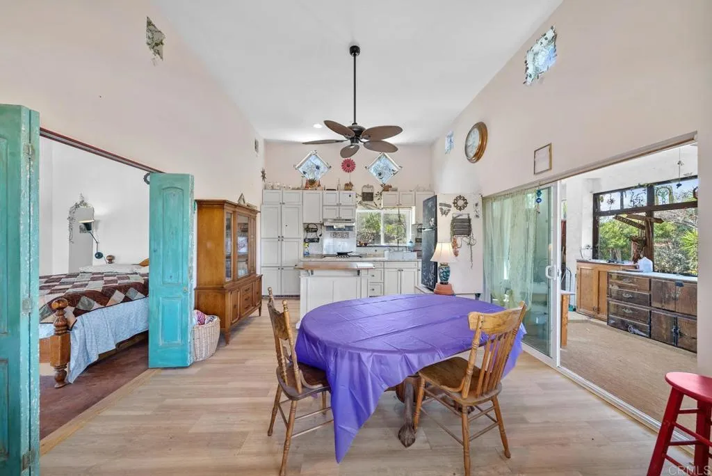 2620 Mar Vinga, Fallbrook, California 92028 home-pic-21