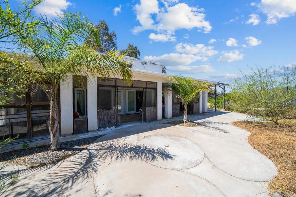 2620 Mar Vinga, Fallbrook, California 92028 home-pic-52