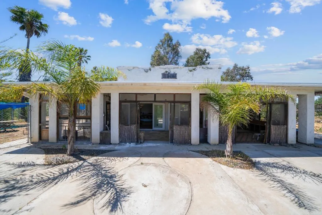 2620 Mar Vinga, Fallbrook, California 92028 home-pic-0