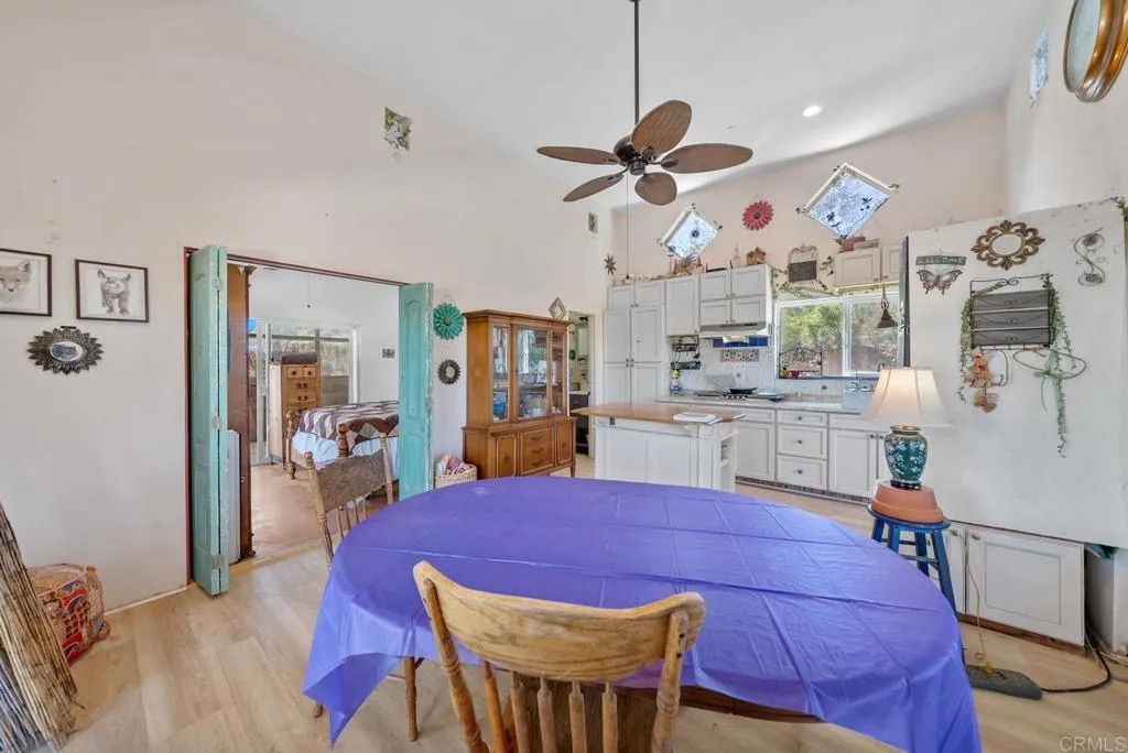 2620 Mar Vinga, Fallbrook, California 92028 home-pic-22