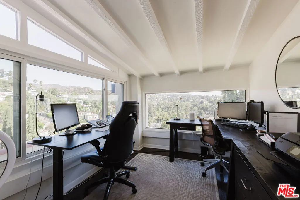 2041 Glencoe Way, Los Angeles, California 90068 home-pic-22