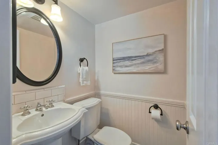 402 Parkwood Lane, Encinitas, California 92024