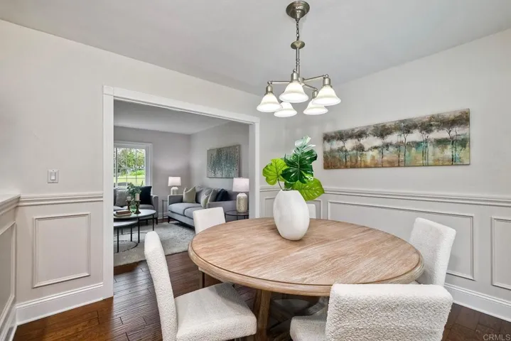 402 Parkwood Lane, Encinitas, California 92024