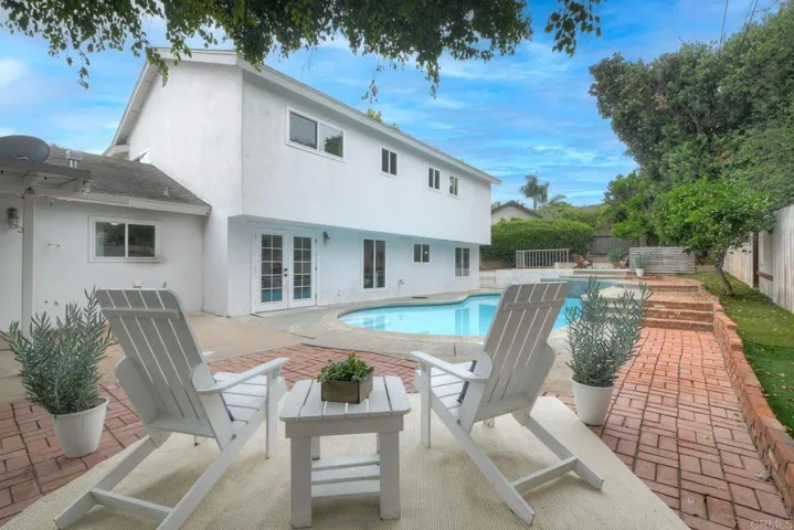 402 Parkwood Lane, Encinitas, California 92024