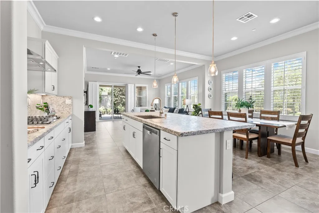 147 Luneta Lane, Rancho Mission Viejo, California 92694 home-pic-4