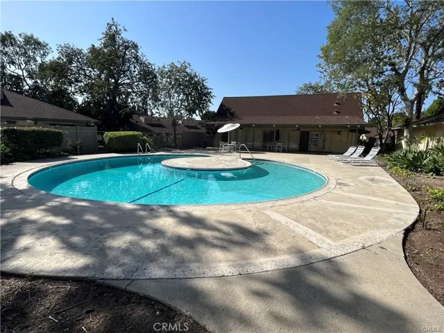 Pool 2