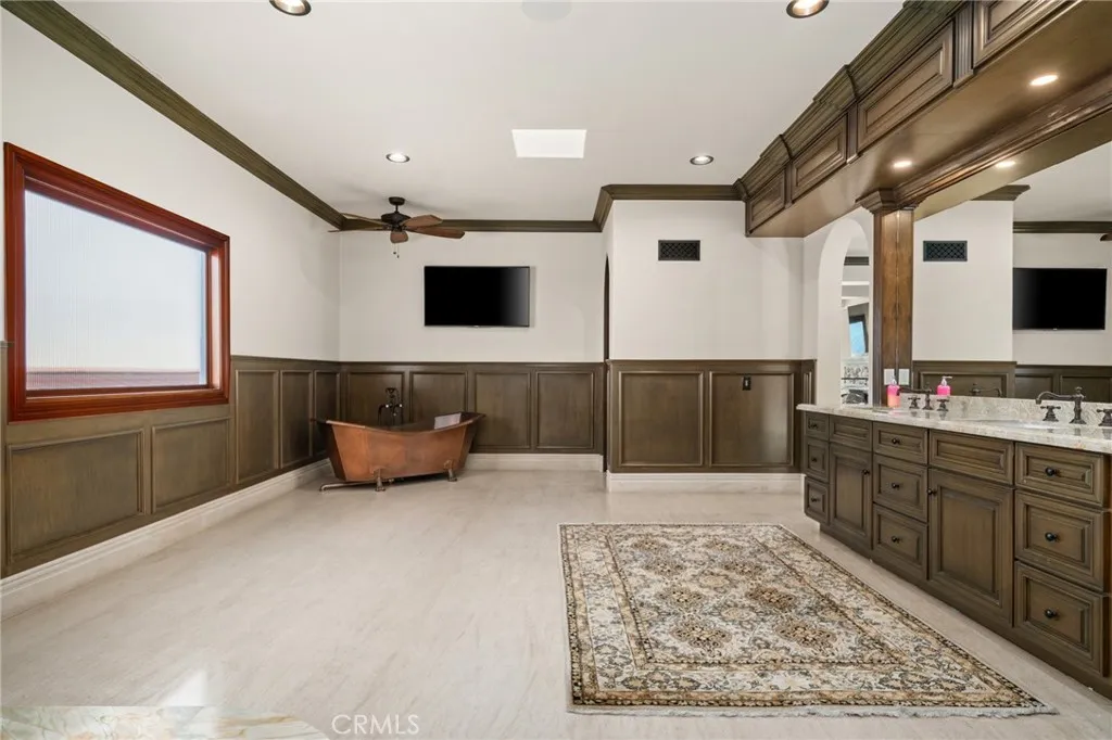 2 60th Pl, Long Beach, California 90803 home-pic-44