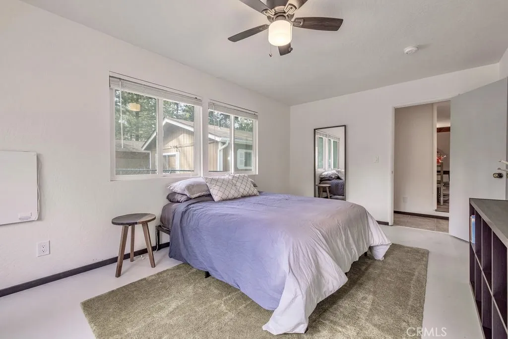 632 E Meadow Lane, Big Bear City, California 92314 home-pic-13