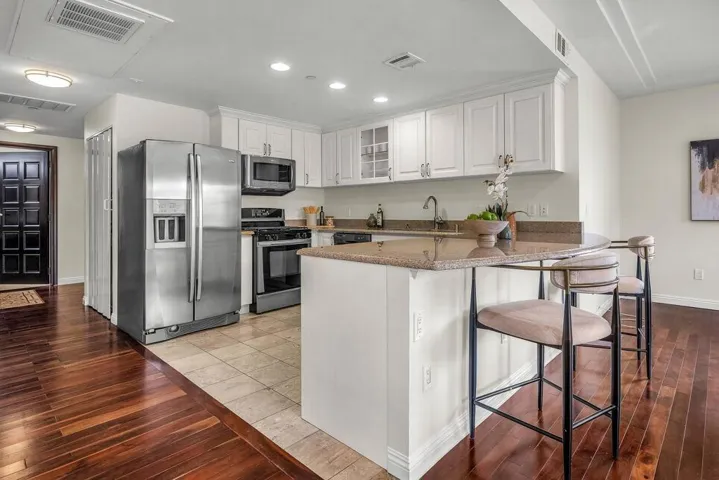 9 - 8420 Blackburn Ave 8a-