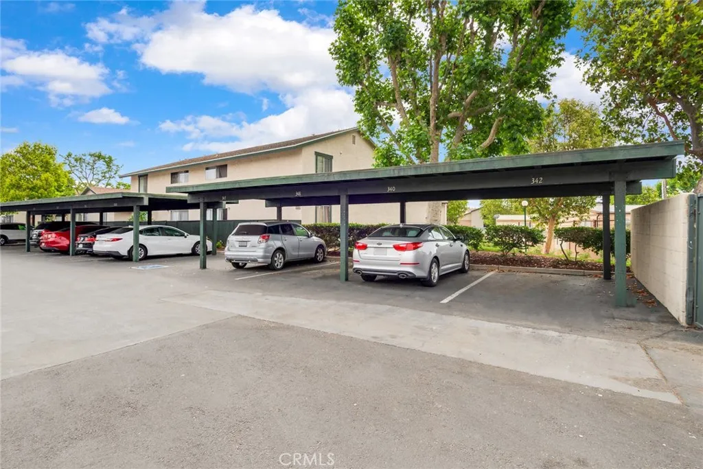 23292 Orange Avenue 6, Lake Forest, California 92630 home-pic-20