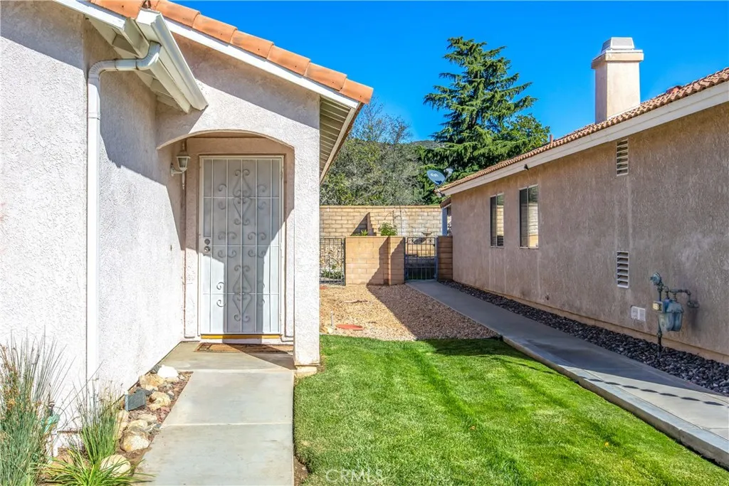 10650 Bel Air Drive, Cherry Valley, California 92223 home-pic-36