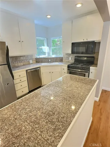 3484 Ashwood Avenue, Los Angeles, California 90066