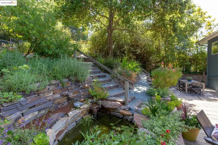 5801 Balboa Dr, Oakland, California 94611