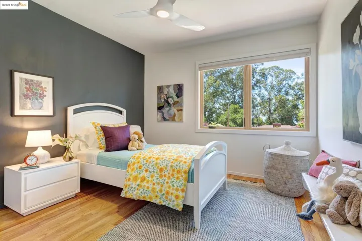 5801 Balboa Dr, Oakland, California 94611