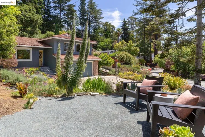 5801 Balboa Dr, Oakland, California 94611