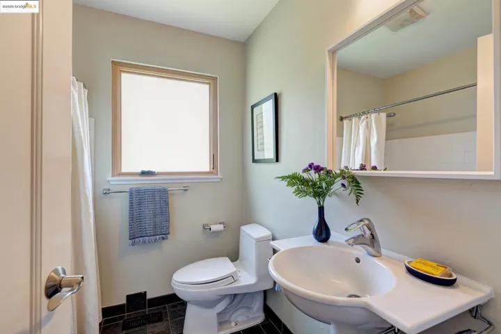 5801 Balboa Dr, Oakland, California 94611