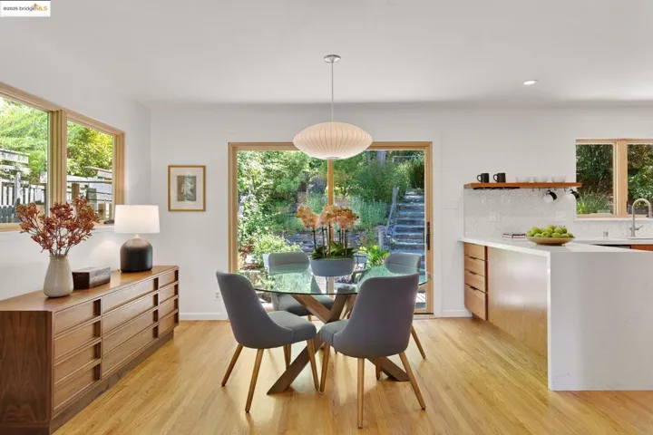 5801 Balboa Dr, Oakland, California 94611
