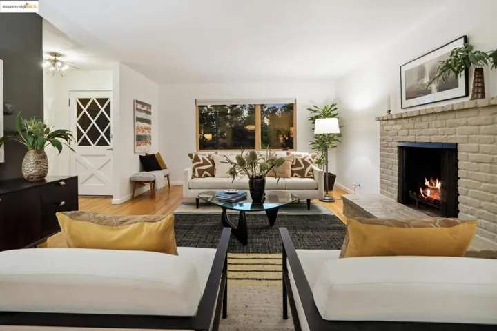 5801 Balboa Dr, Oakland, California 94611