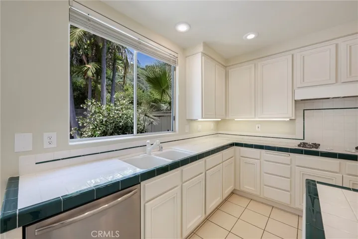 308 S San Vicente Lane, Anaheim Hills, California 92807