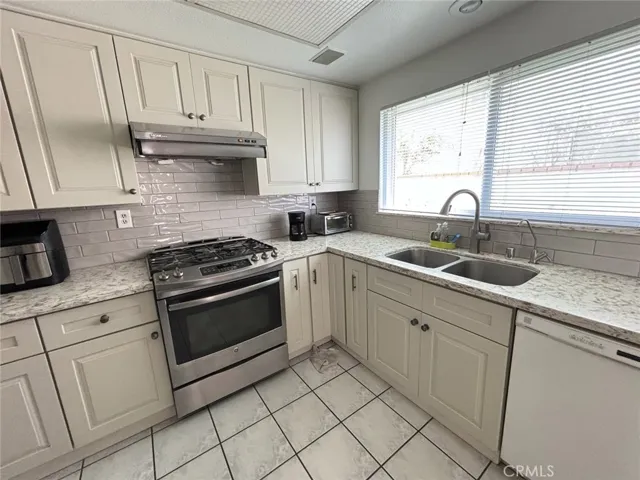 21480 Via La Naranja, Yorba Linda, California 92886