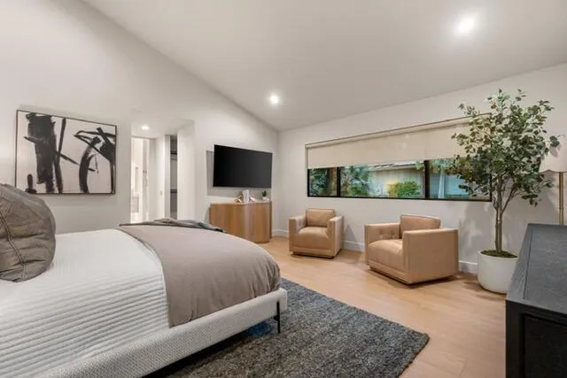 150 Running Springs Drive, Palm Desert, California 92211 home-pic-17