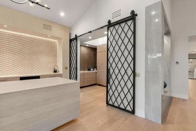 150 Running Springs Drive, Palm Desert, California 92211 home-pic-10