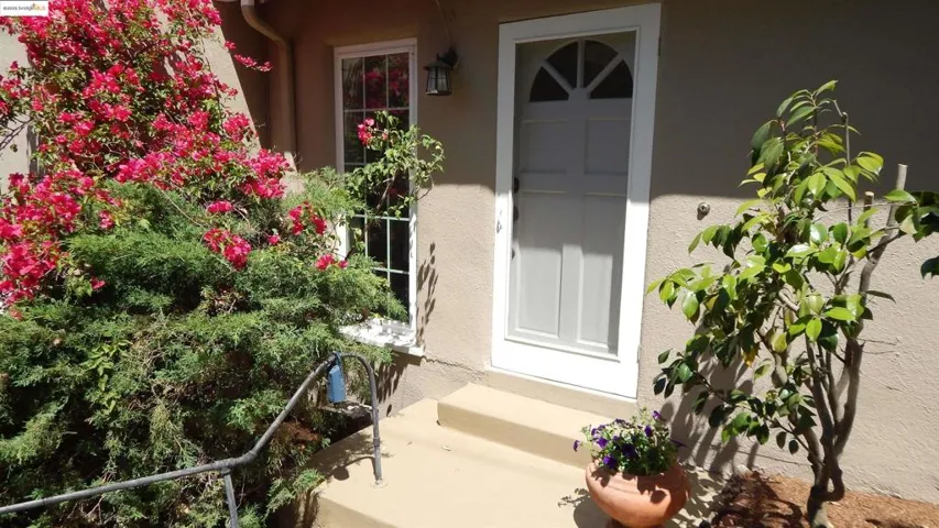 108 Green St, Martinez, California 94553