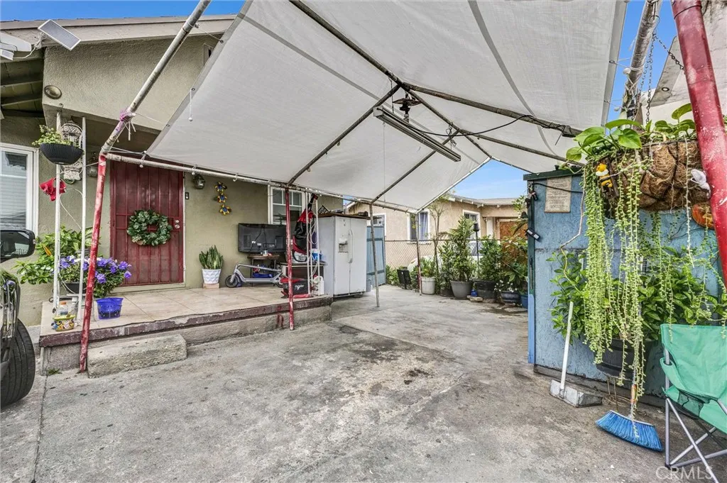 1020 S Mcbride Avenue, East Los Angeles, California 90022 home-pic-6