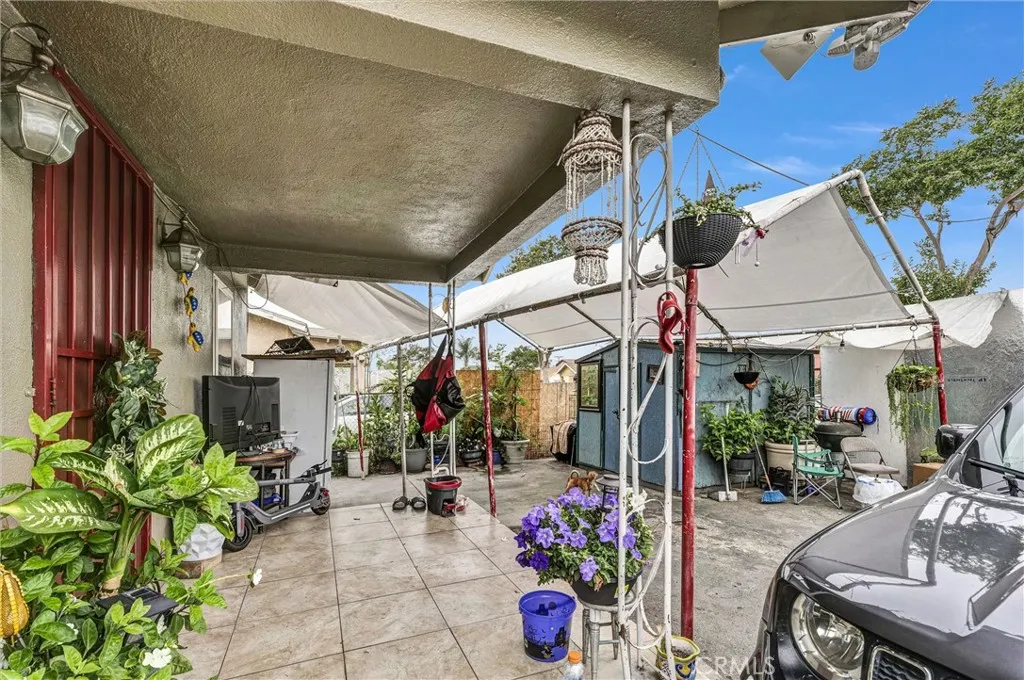 1020 S Mcbride Avenue, East Los Angeles, California 90022 home-pic-5