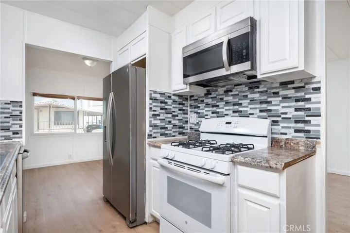 1661 Puente Avenue 15, Baldwin Park, California 91706