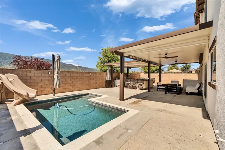 15040 Capstone Street, Fontana, California 92336