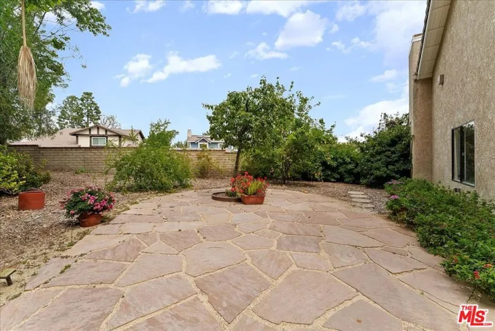 6911 Sunset Ridge Court, West Hills, California 91307