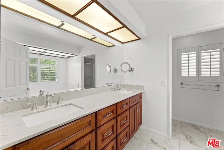 6911 Sunset Ridge Court, West Hills, California 91307