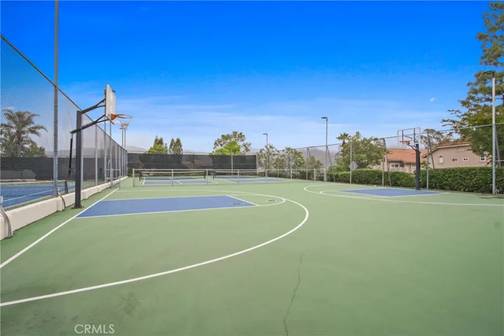 HOA basketball court