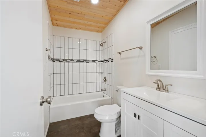 57628 Pine Street, Landers, California 92285