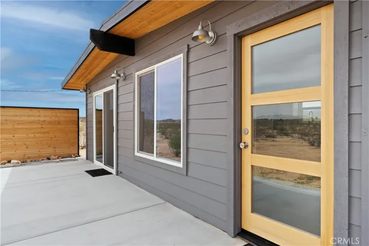 57628 Pine Street, Landers, California 92285