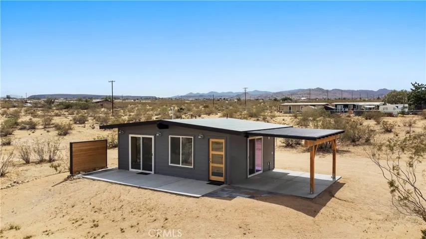 57628 Pine Street, Landers, California 92285