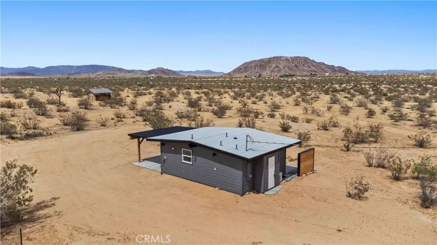 57628 Pine Street, Landers, California 92285