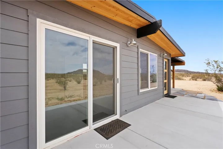 57628 Pine Street, Landers, California 92285