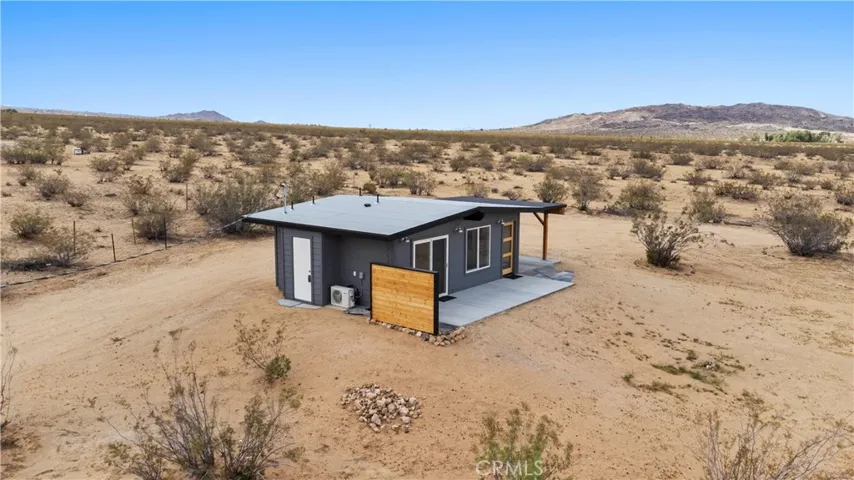 57628 Pine Street, Landers, California 92285